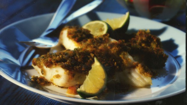 FISH FILLETS WITH PINEAPPLE-PISTACHIO SAUCE