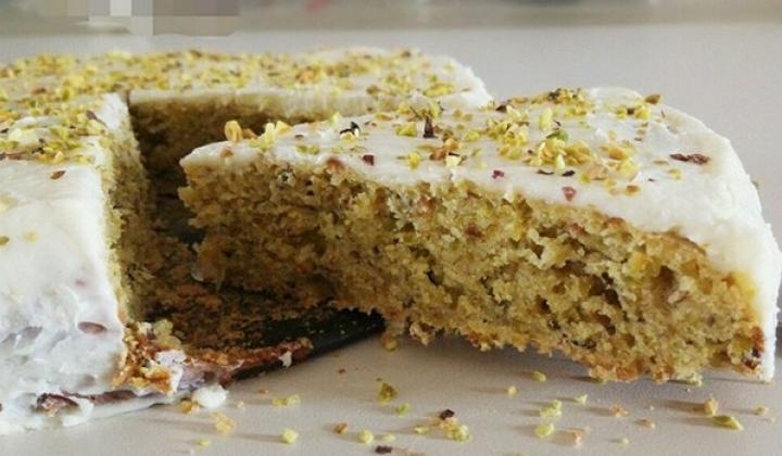 pistachio olive oil cake