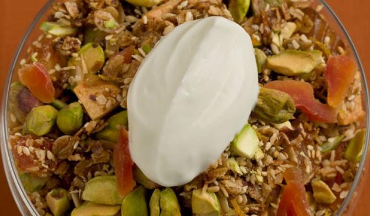 PISTACHIO ORANGE GRANOLA 